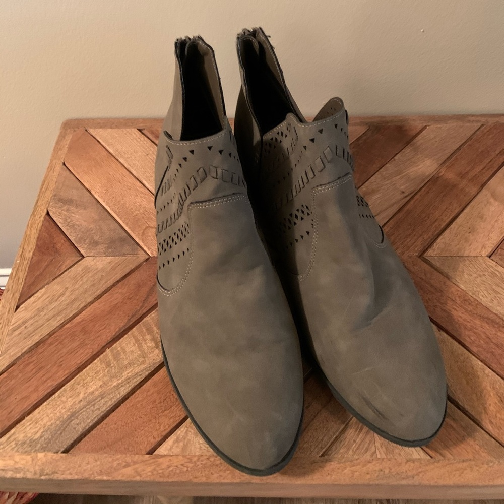 Cut-Out Booties - Picture 2 of 5